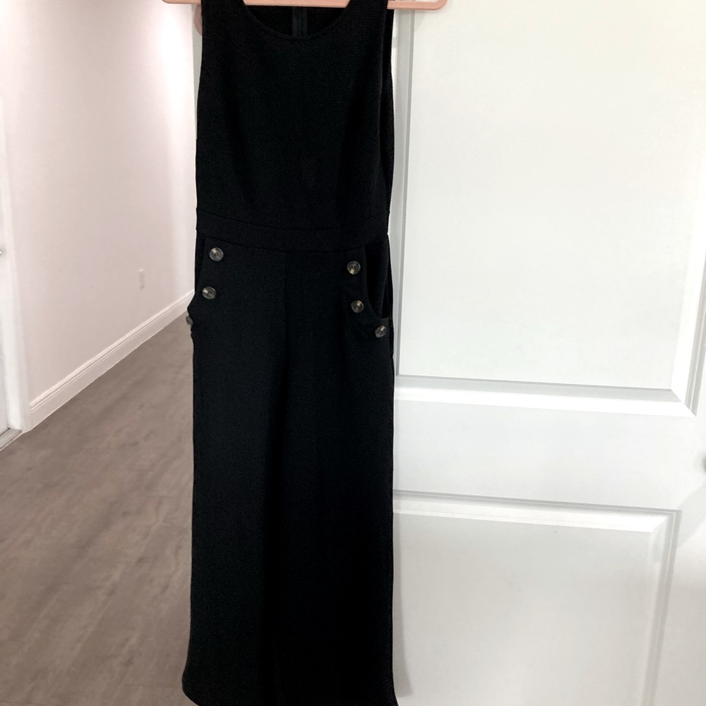 Jumpsuit wide leg to ankle length very cute